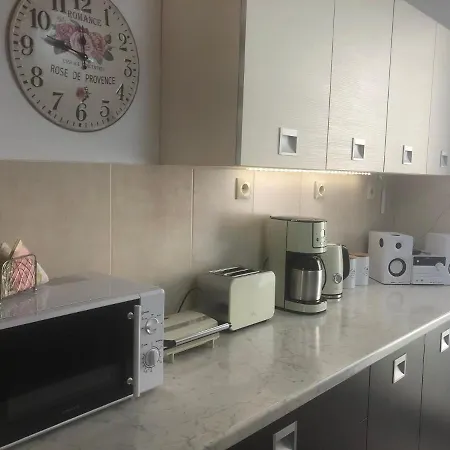 Casa Fiore - 2 Bed House 10 Mins Walk To Centre *
