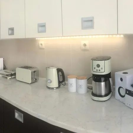 Holiday home Casa Fiore - 2 Bed House 10 Mins Walk To Centre