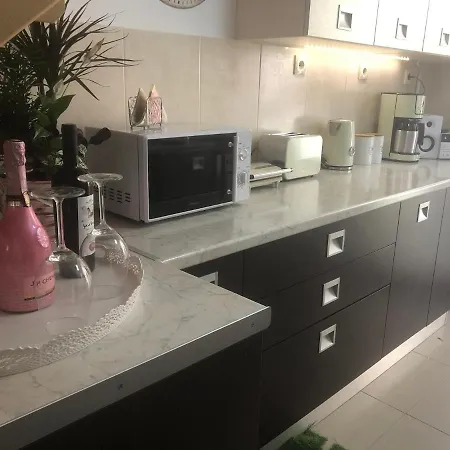 Casa Fiore - 2 Bed House 10 Mins Walk To Centre Vakantiehuis Rhodes City
