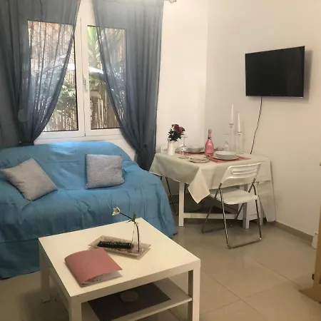 Casa Fiore - 2 Bed House 10 Mins Walk To Centre *