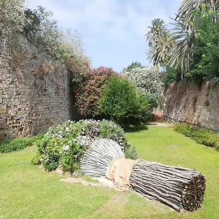 Casa Fiore - 2 Bed House 10 Mins Walk To Centre Vakantiehuis