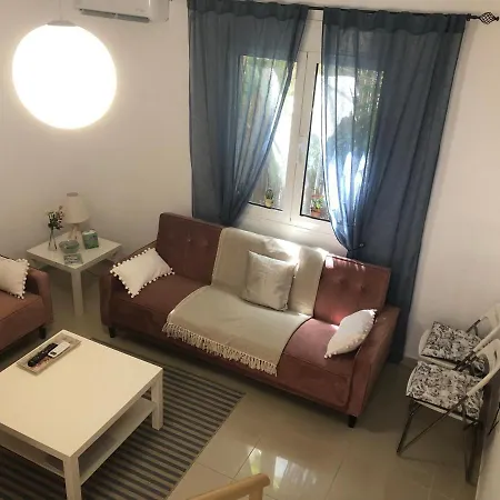 Casa Fiore - 2 Bed House 10 Mins Walk To Centre Vakantiehuis Rhodes City